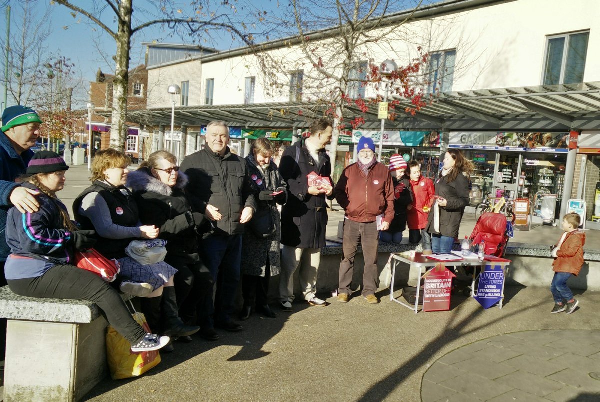 soton_labour's tweet photo. Our amazing campaigners and councillors were out on Saturday in #southampton &amp; #romsey as part of a National Day of Campaigning. Listening to people's views and hearing their concerns. #BetterOffWithLabour ,#LabourDoorstep 
Let's work together to make our city better! https://t.co/nNQwB5friu