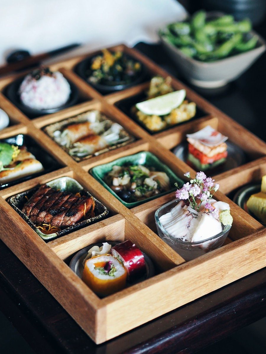 angloyankophile's tweet image. NEW POST! Not your average lunch al-desko ... the new Go Zen boxes at @aquakyotolondon are pretty spectacular: buff.ly/2n7ztFX #food #foodblogger #fdbloggers #london