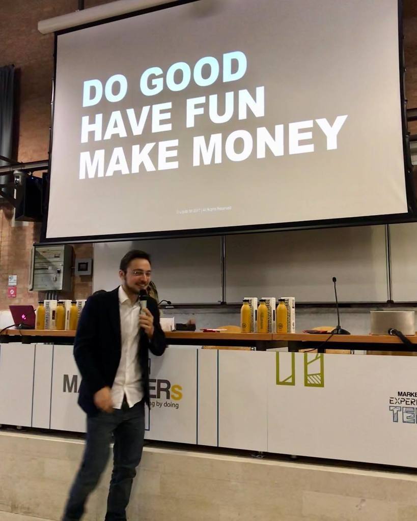 pm_avesani's tweet photo. #tb uno dei consigli dati ai 400 ragazzi MARKETERs Club @mrktrs Il problema è che è facile vedere solo lo step 2 e immaginare lo step 3, ma l'ordine non è casuale e bisogna partire dallo step 1! ;) #gouqidogo #complexitymadesimple #inspirationalquotes https://t.co/K7wT8tZNV4 https://t.co/Lll2TabMc9