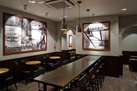 FagerhultUK's tweet photo. Lighting tips for cafes &amp; restaurants: In these areas it is possible to create atmosphere and identity with the interior but also with the lighting. Read more about lighting design for #cafes &amp; #restaurants here https://t.co/O6IVqUQXb2 #RETAILMONDAY #LightingDesign #retail https://t.co/cJvs3iRV3N