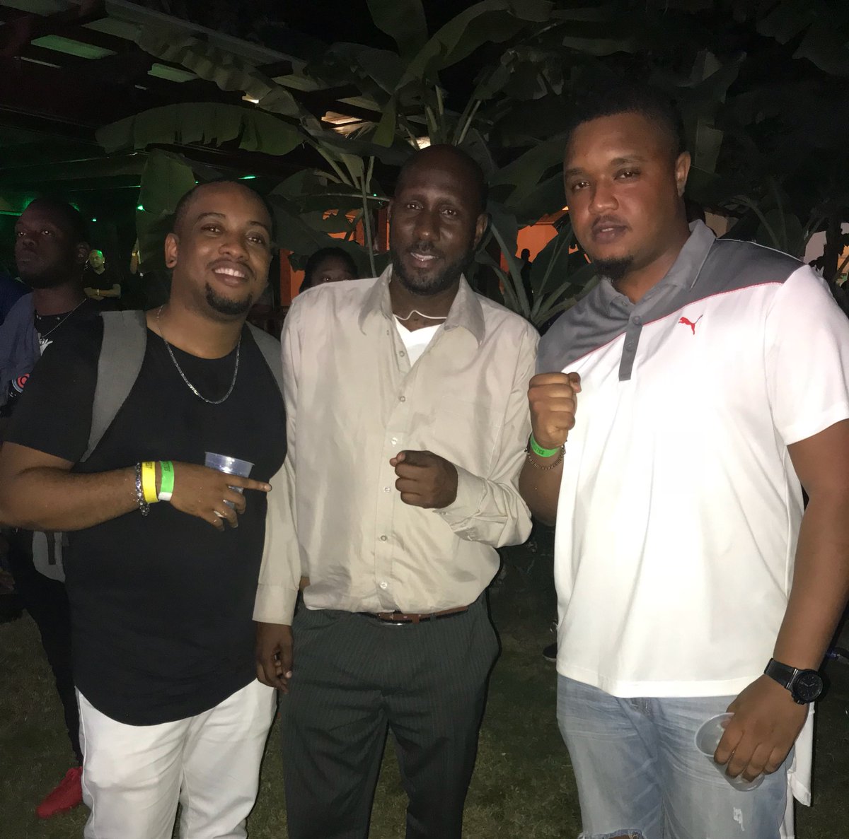 djleep's tweet photo. Big Up @DocFilah #Icon #fam #DjNos https://t.co/trW9uiKBvL
