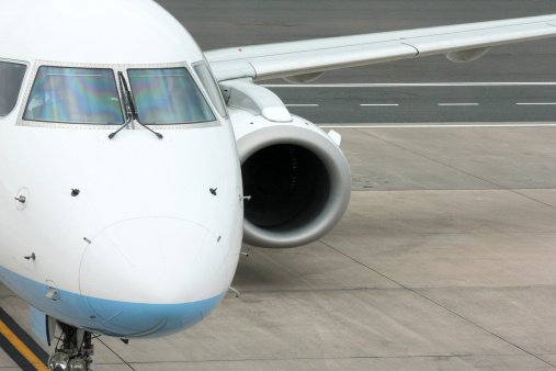 Small knives now allowed on most Canadian, international flights: bit.ly/2jpsfrG https://t.co/ibwcKmKwAI