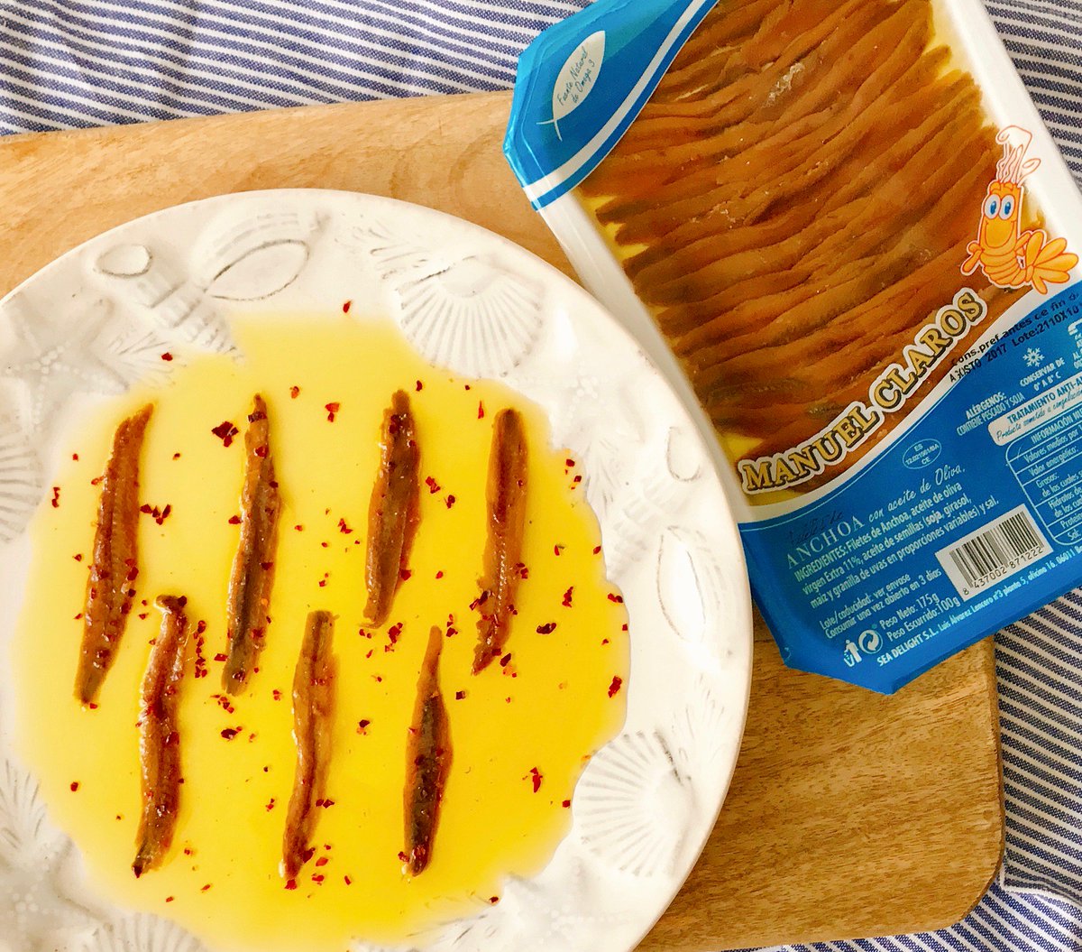 sea_delight's tweet photo. ¡Este #delicioso #plato con nuestras #Anchoas #ManuelClaros y unas escamas de #pimentón es la opción perfecta para #picar algo!
-
This #delicious #dish with our Manuel Claros #Anchovies and some #paprika flakes is the perfect choice to grab a #bite! 
#SeaDelight #SpanishFood https://t.co/JpOYcUjvrl