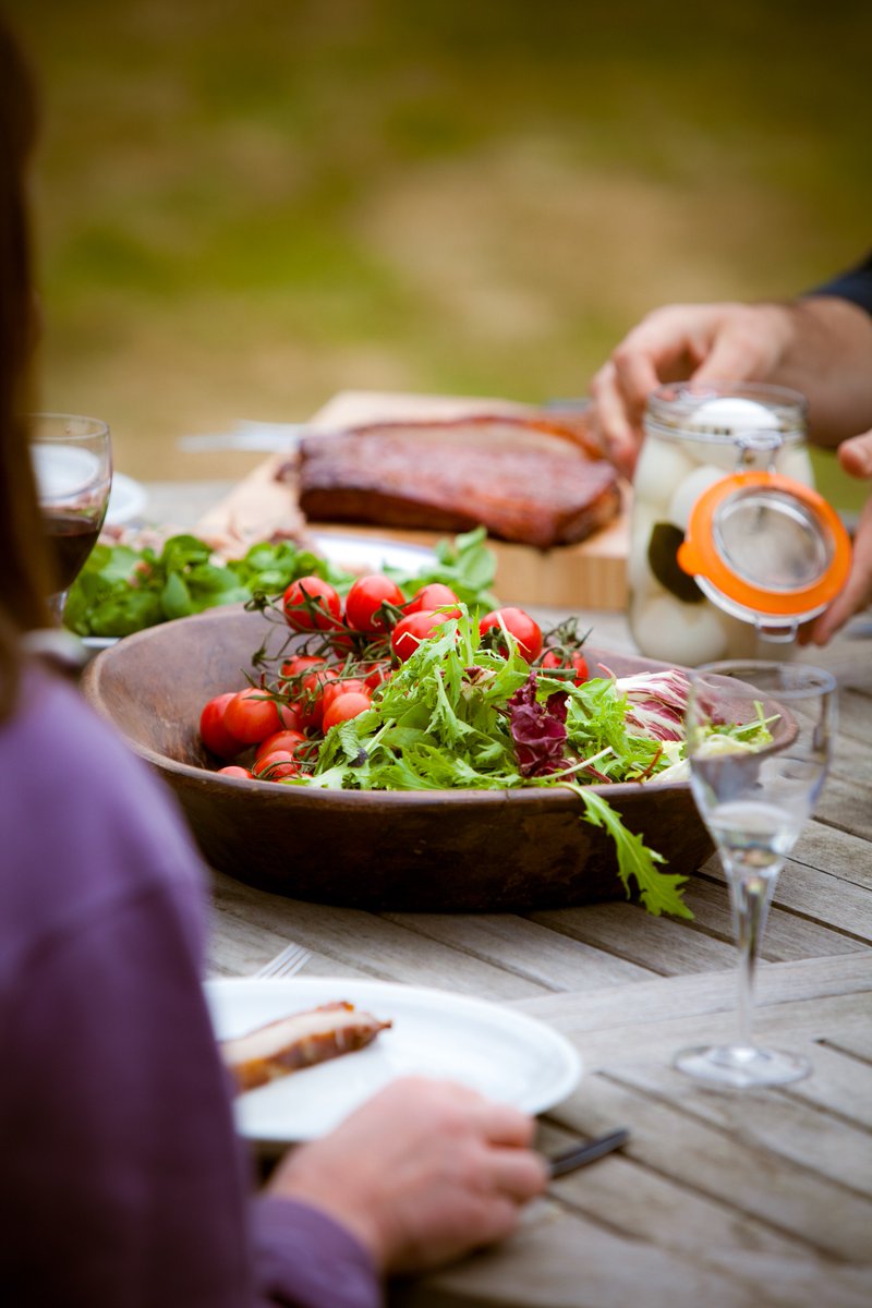 OrmerJersey's tweet photo. DID YOU KNOW...Our Ormer chefs work together with @DonStreetDeli to create a range of dishes that you can pre-order for home dining? Perfect for a dinner party or to feed a hungry family. For the full menu visit: https://t.co/2aPy7Scw0f To order call: 01534 725100 https://t.co/GzOf1prTRi