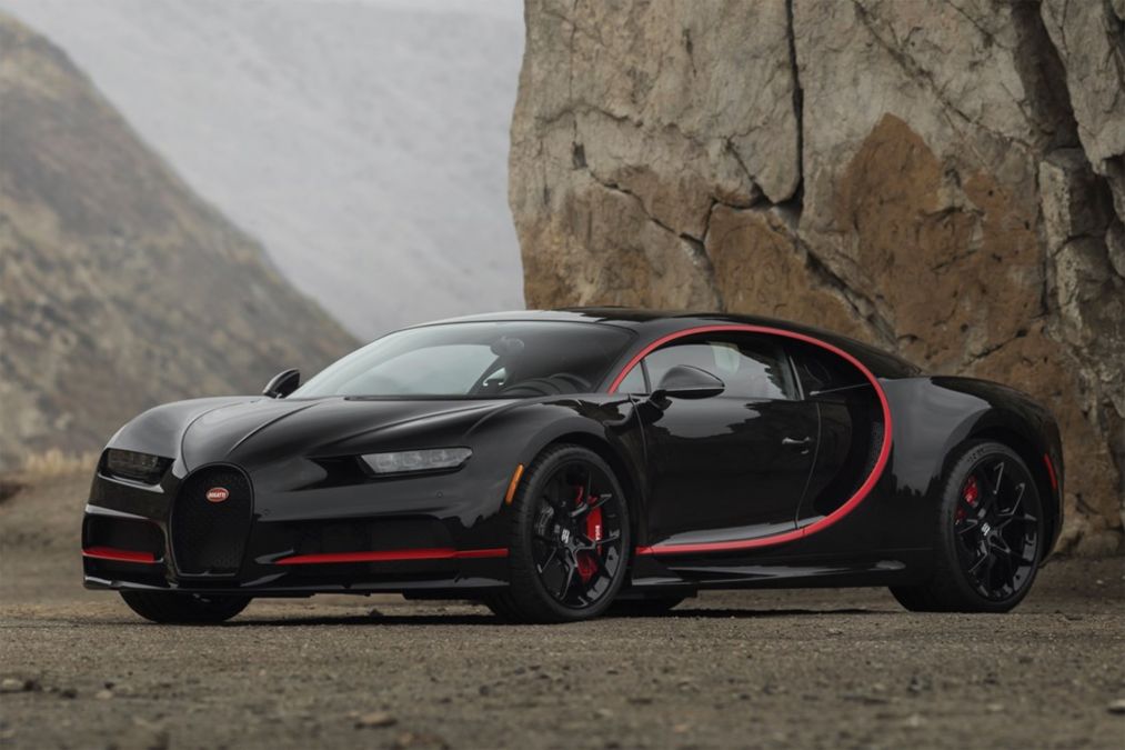 evomagazine's tweet photo. RM Southeby's next auction has quite the sale list, including this fetching Bugatti Chiron - check out what's on offer at https://t.co/56hf3IufWC https://t.co/rgjkgVpmMq