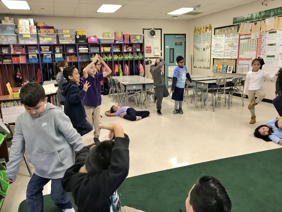 HerreraHuskies's tweet photo. Third grade engaged in a #StagingSTEM workshop from @AlleyECE! They are learning about force, motion, and energy. #HISD #TeamHISD #STEM #HerreraSTEM @DrFennick @HISD_Supe @TeamHISD @HoustonISD https://t.co/vAd4jYbton