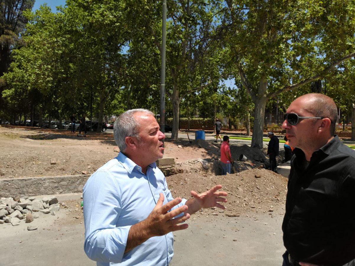 MingoranceH's tweet photo. Con gran parte de las obras inauguradas, seguimos trabajando en las mejoras para el Parque General San Martín. Te invitamos a cuidarlo🌳 https://t.co/zvomchmGKM