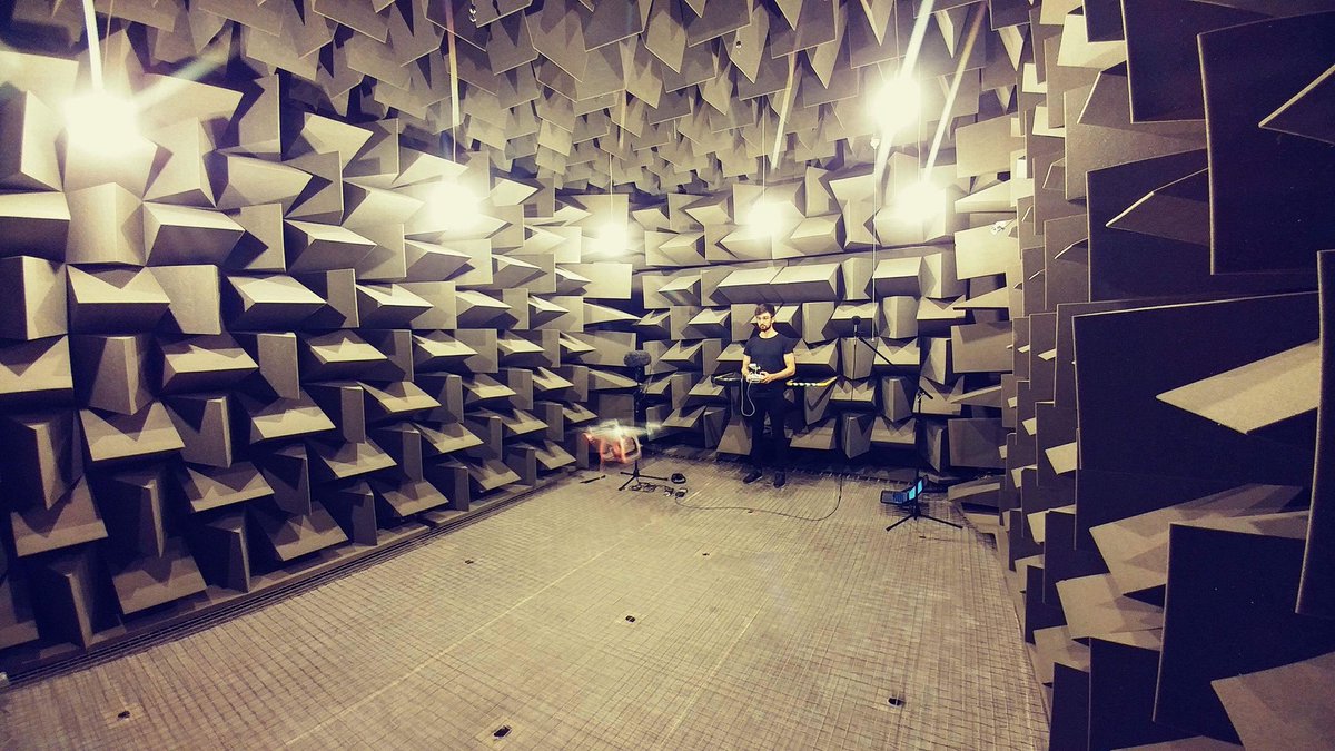 JEvansAcoustics's tweet photo. Drone noise measurements with @scottaboughton in the anechoic chamber today #acoustics #noise #drone https://t.co/Mln7COda2B