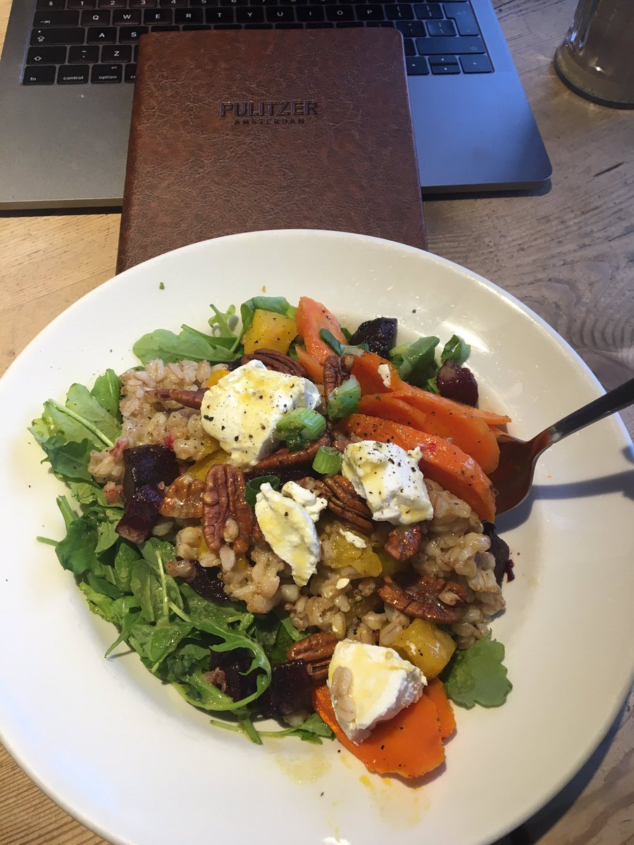 Poppy Cross tweet media