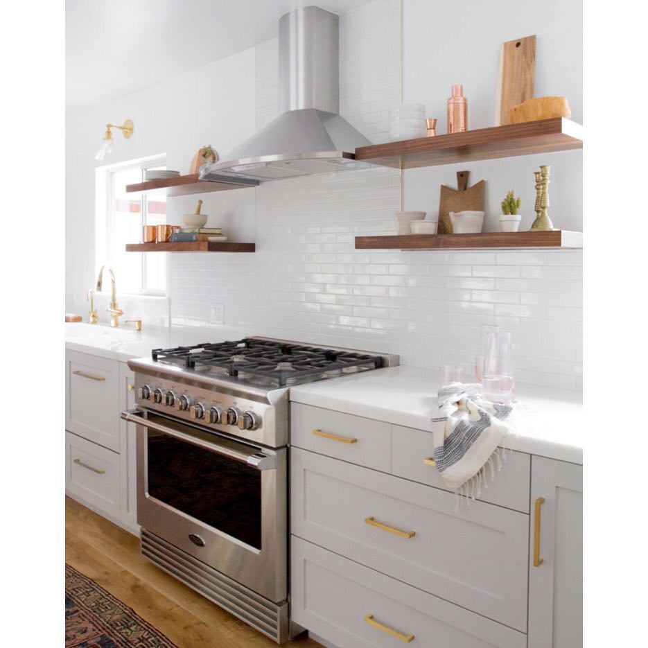 Monday’s design inspiration is this stunning kitchen.
Credit: Lauren Bradshaw