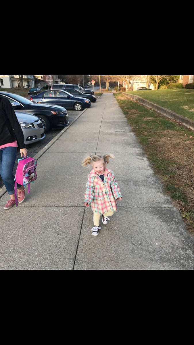 _pixieluv_'s tweet photo. I wish I could be as happy as harp when i go to school https://t.co/6MPJ2NzFNq