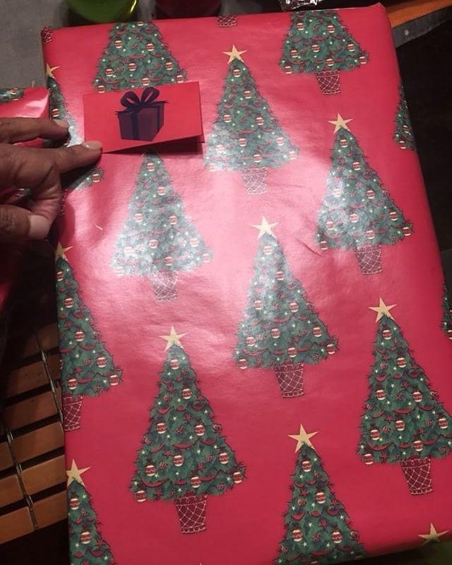 KAPS4Walker's tweet photo. Start your day and week by doing something good for others! Just like our #KAPSer Javalos with an amazing #KAPS that will bring smiles to kids: "One of my Kaps for December. Winter Wishes gifts for a 5 and 6 year old at my school!" 💙🤙🏼 #teamKAPS 
#dogood #begood #forPaul https://t.co/30PvrLJMlN