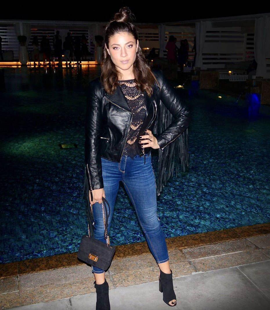 LeaMakhoul's tweet photo. Back to my amazing week in Dubai! 🌴
-Nov 16- Had such a fun night here with @UMGmena team one day before the concert! #LeaMakhoul https://t.co/I1CpOV2YIu