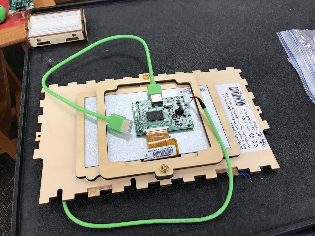 dlcroak1's tweet photo. Piper computer works!!!  Fixing upside down screen. https://t.co/oXp1WmIQQl