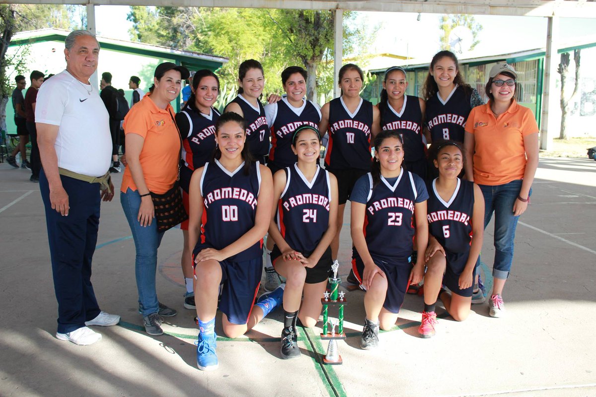 promedac's tweet photo. 🏀Equipo de Basquetbol femenil PROMEDAC, Campeonas del Torneo 41 Aniversario del CBTa 63 Doroteo Arango Arambula en San Juan del Rio. 
¡Muchas felicidades Chicas!🤜🤛 
#LaCalidadNoSeDiscute #OrgulloAcaxee #Campeonas https://t.co/s5jomWmZzS