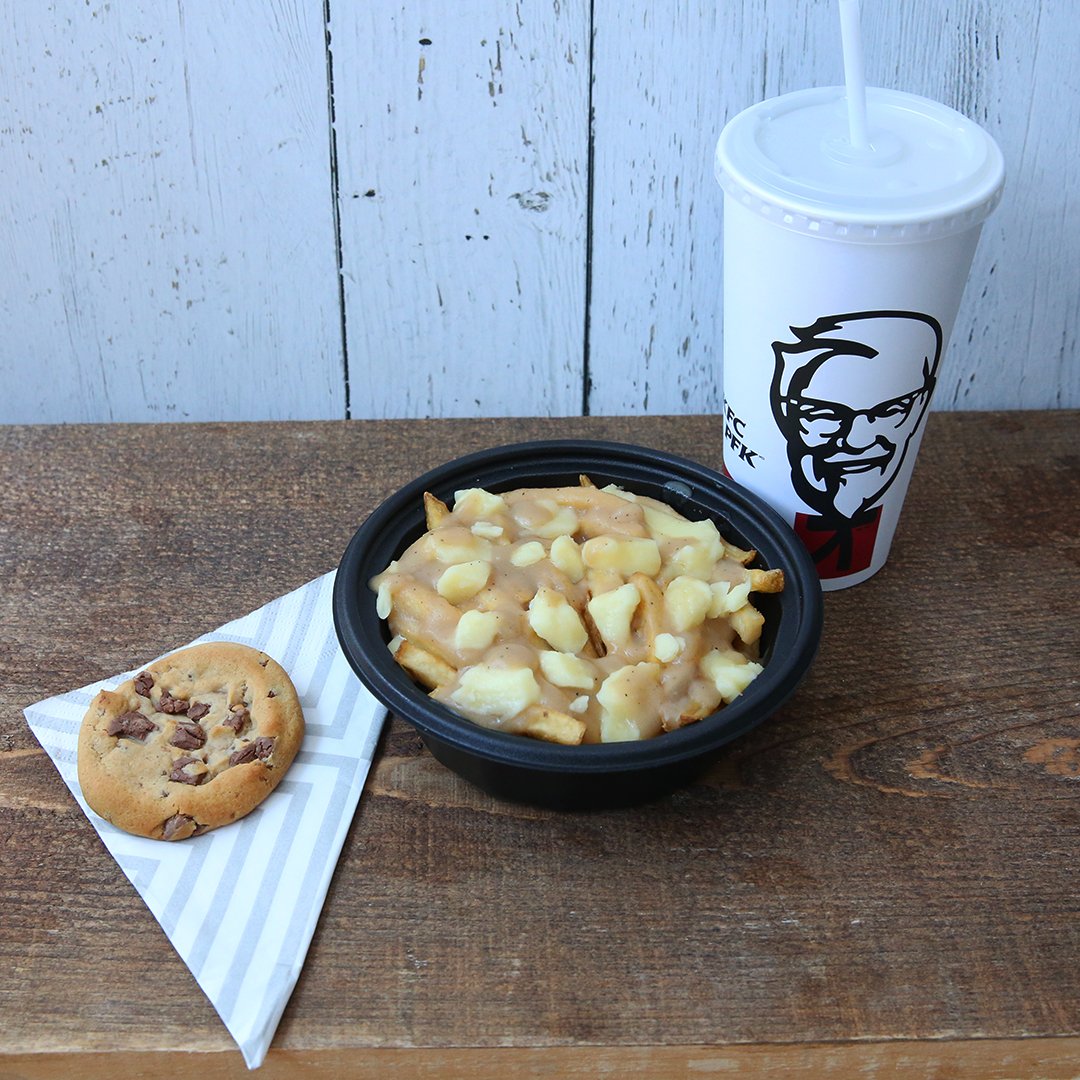 kfc_canada's tweet image. I scream, you scream, we all scream for poutine. #FillUpFor5