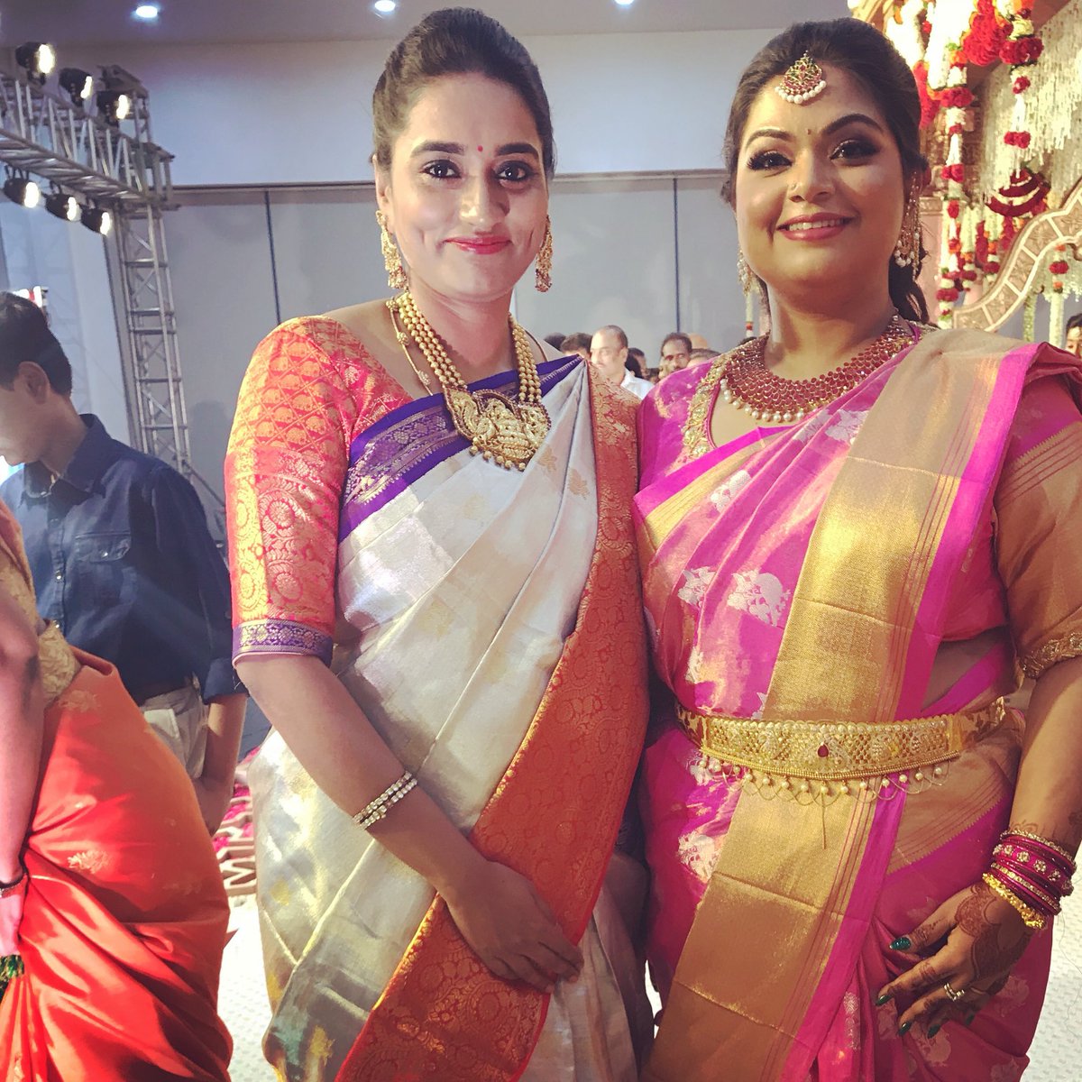 ParvathiDasari's tweet photo. Smile is the best make up....😀😀 https://t.co/vQAn5nUlDU