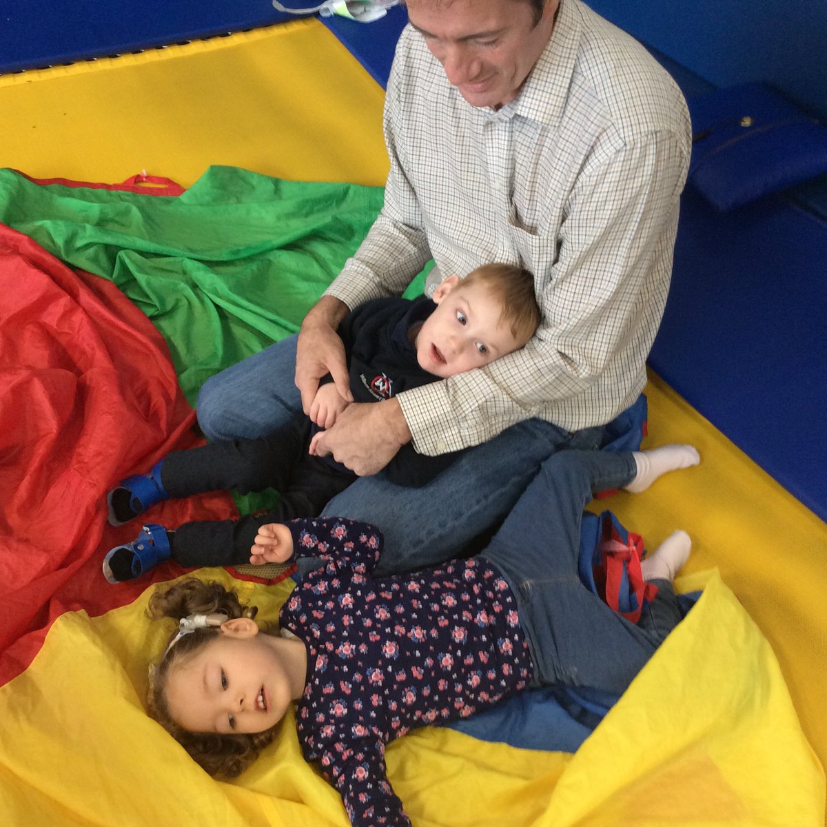 wilsonstfeed's tweet photo. #wsladybirds #wsturtles #parent morning Parents at our messy play and rebound session https://t.co/xdh7sRY8r8