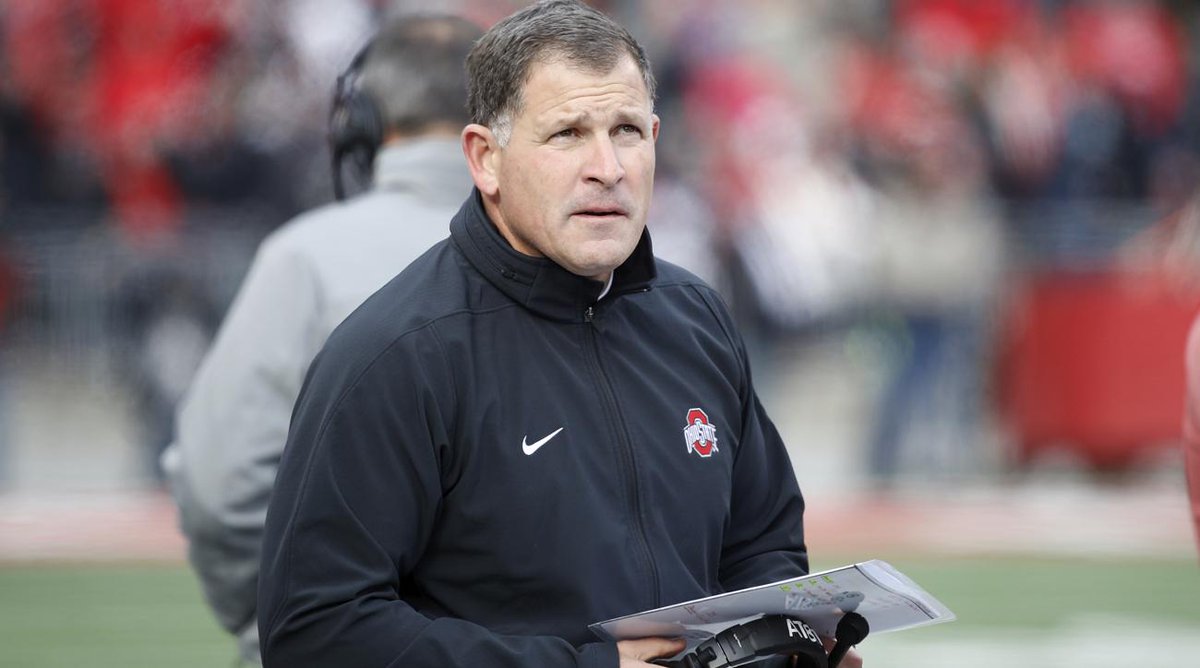 AndyStaples's tweet photo. A fan base rose up and said it didn't want to buy the football program its school intended to sell. On Tennessee, Greg Schiano and listening to your customers. https://t.co/y6WvEqbcv8 https://t.co/LlrB5bFju1