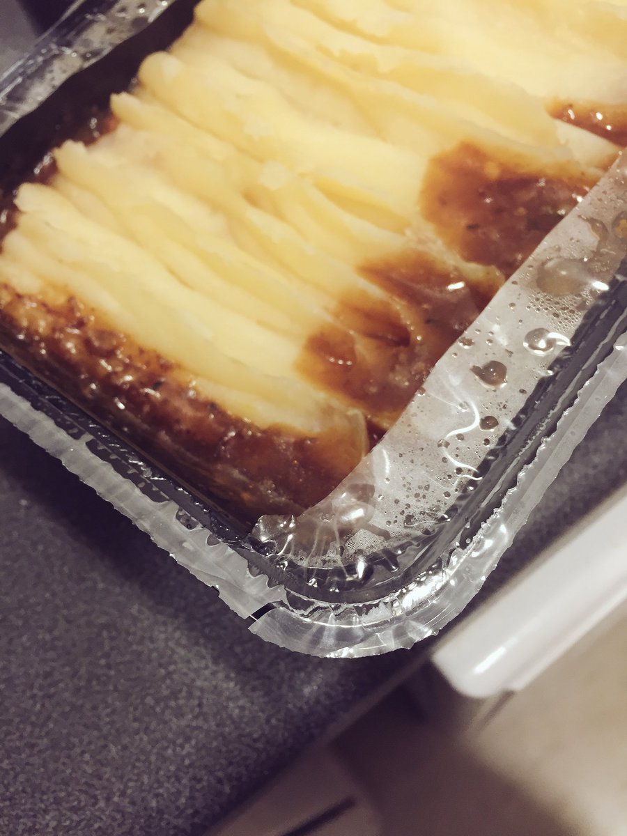 wibber78's tweet photo. The film lids on @SPARintheUK ready meals are so frustrating! They never just peel off.. you have to cut them with a knife or scissors and get mess everywhere. 😠 https://t.co/SVMlIWgotV