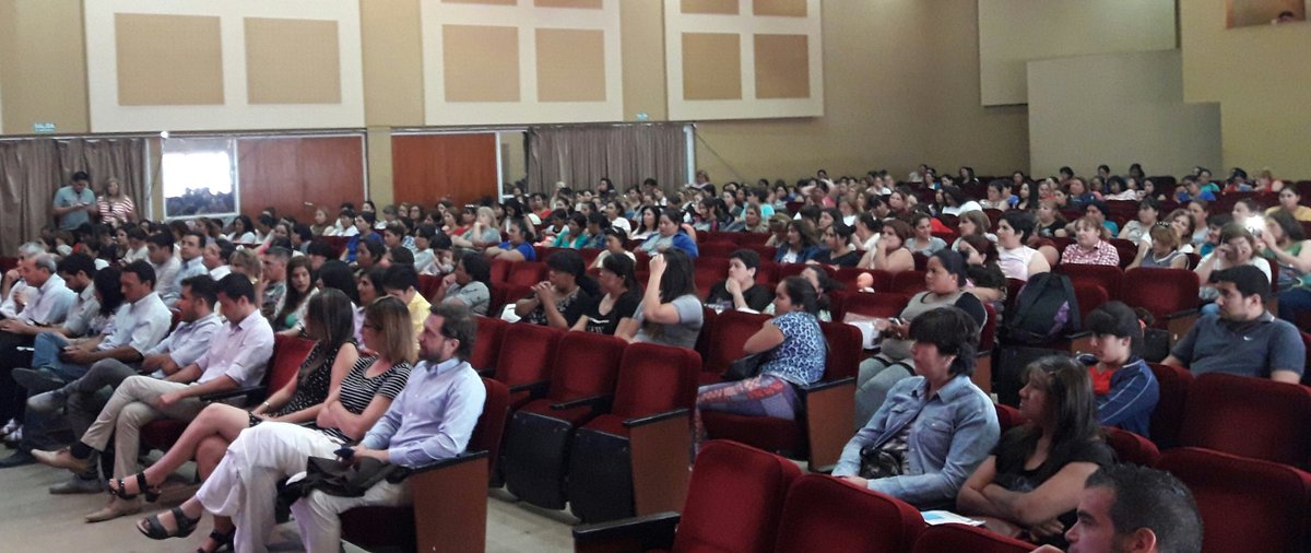 UEPLaRioja's tweet photo. Última clase programa de inserción a la vida universitaria GUIAR. Titulares de programa Ellas Hacen bienvenidas al mundo UNIVERSITARIO. https://t.co/LJn6o3prmx