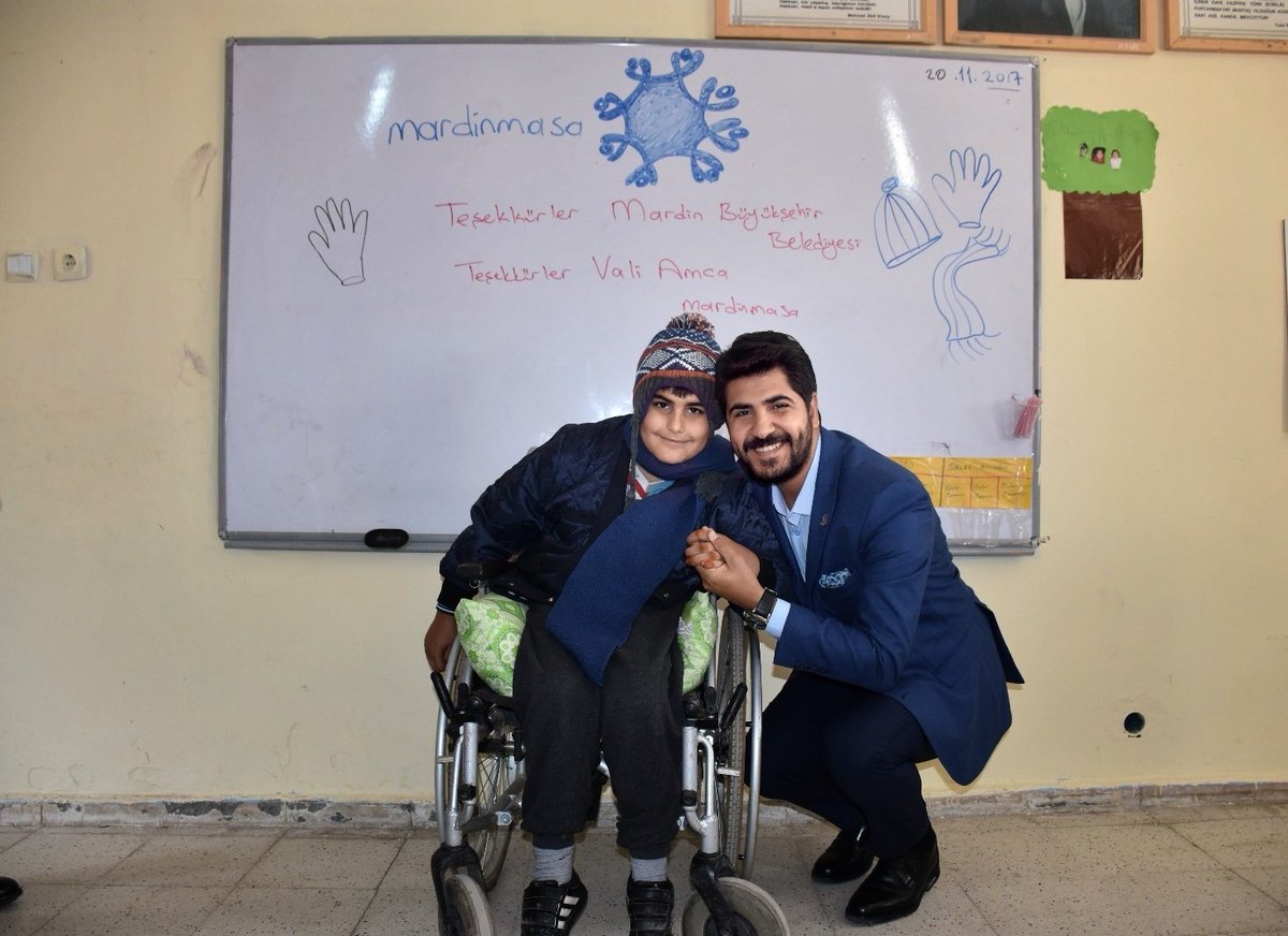 #birumutturyaşamak  !
#engelsizdünya #engelsizmardin  için  #engelleriaşmak gerek..🤗
<a href="/MustafaYMN/">Mustafa Yaman</a> <a href="/mardinmasa/">Reis</a>