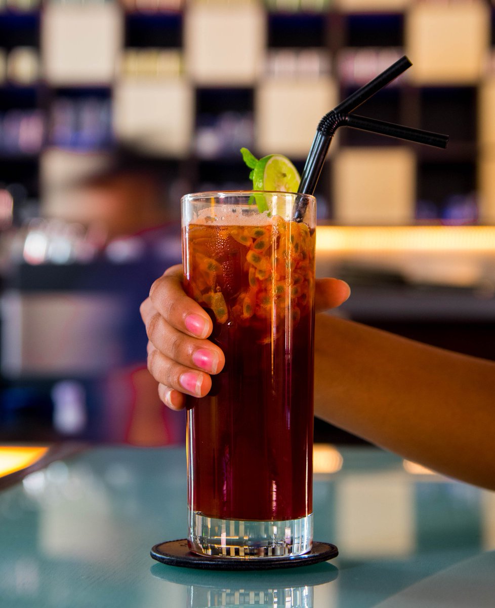 Celebrate this week with a tall, cool glass of Revolution Tea Mocktail. Let the sweetness of the strawberry rule!
#sweettooth #teamocktail #tea #mocktails #icetea #colombo #heladiv #heladivteaclub