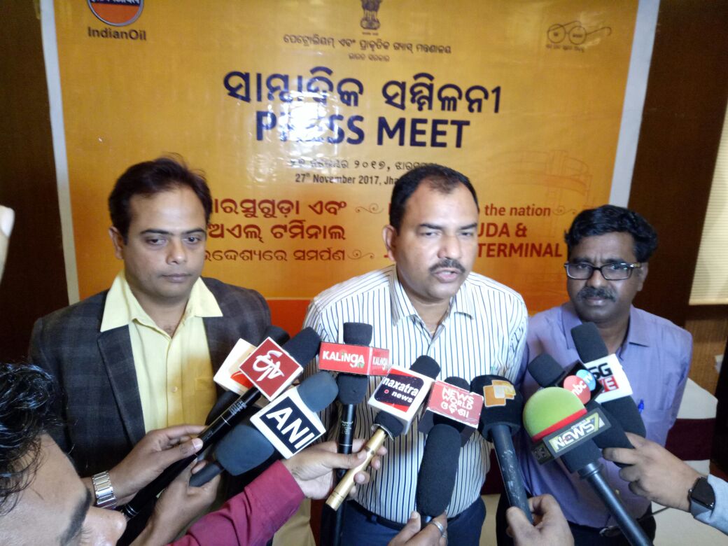 IocOdisha's tweet photo. @IndianOilcl @dpradhanbjp Pre-Event Press Meet held today at Jharsuguda on " Dedication of  IndianOil's Biggest Oil Terminal, Jharsuguda to the Nation" scheduled on 29th Nov'17. https://t.co/896wSFjRhj