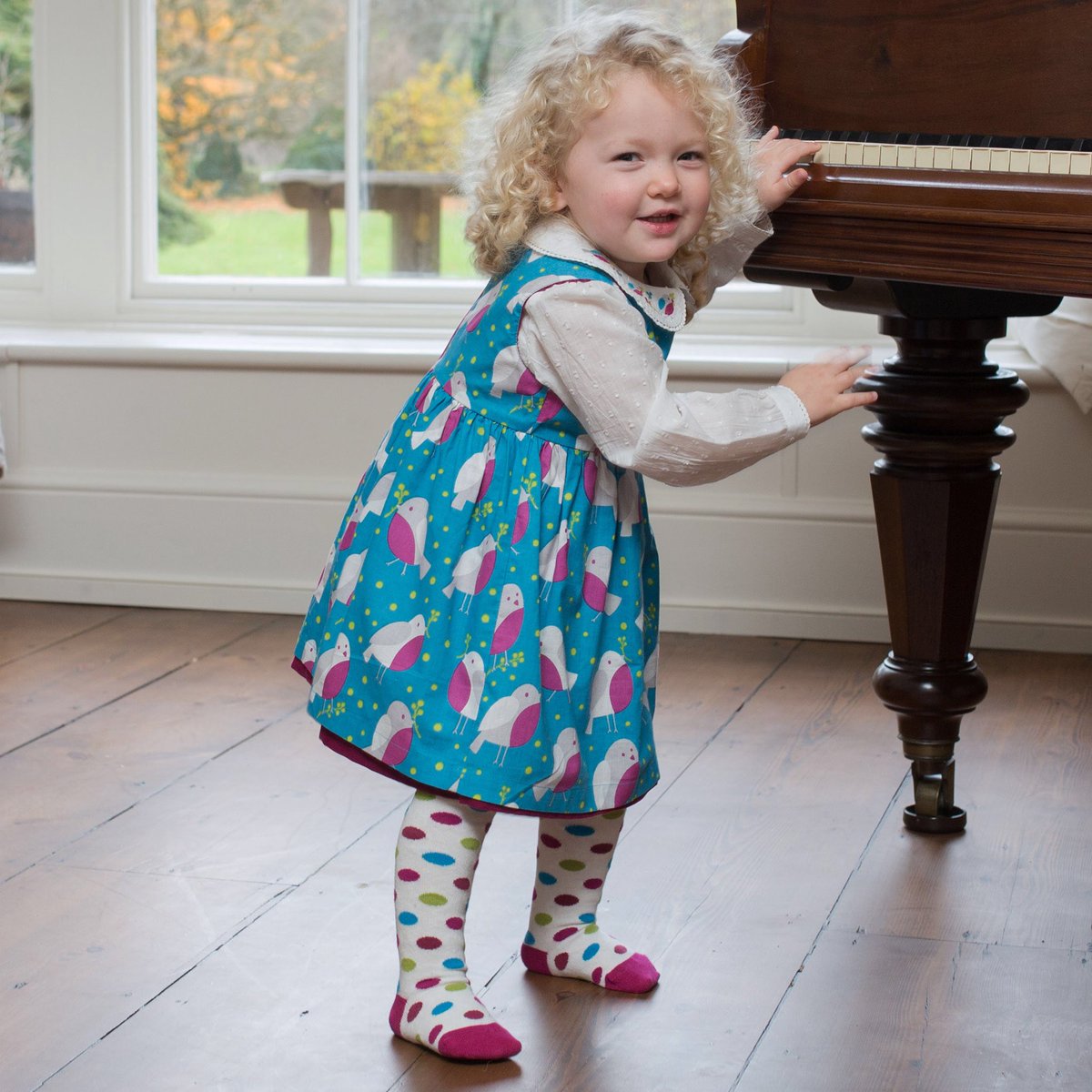 KidzWhere's tweet photo. Lots of gorgeous little outfits and Christmas ideas! #shoplocal #herefordhour #shopleominster @SmallBizSatUK https://t.co/a4abVdDI2G