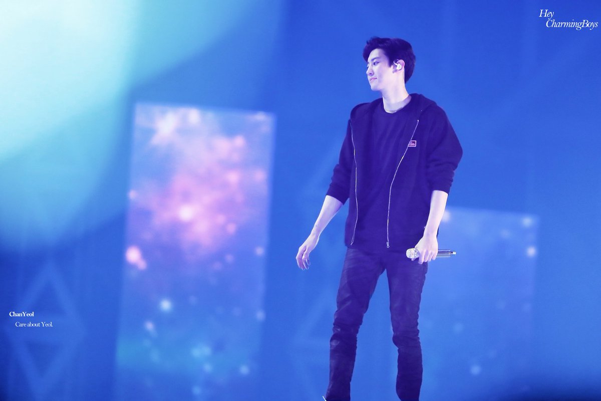 ChanHomeTH's tweet photo. 171124 #CHANYEOL at The EℓyXiOn in SEOUL Day1
Cr.HeyCharmingBoys 
https://t.co/U6PNVvfTbw
https://t.co/t4UjX6htcF https://t.co/ngKpj9vGQm
