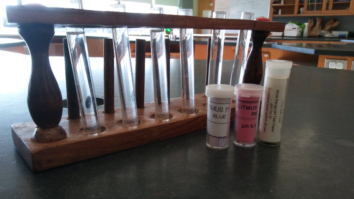 MrsWStAls's tweet photo. ID signs of a chemical change. #chemistry #wearestals #8th #scienceed #ngss https://t.co/5udoYXuR1e