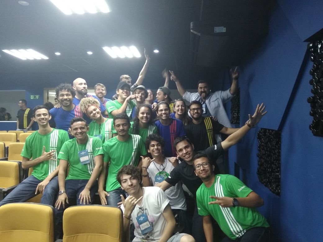 Guilh_rm_'s tweet photo. Tem coisas que só o #swpalmas faz por você

Tipo ir dormir apenas as 5h da manhã depois de ter passado 54hrs pilhado no evento...

Foi muito BOM 🙃 https://t.co/HXreHgUGRQ