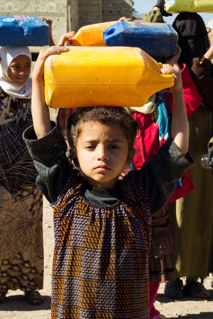 jennbose's tweet photo. #Yemen: 37 new cases of severe acute malnutrition per hour, 460% increase in water prices in Hodeida and at least 16 medical facilities closed due to lack of fuel. It's not over till it's over #LetTradeIn https://t.co/viY8iAFGZy