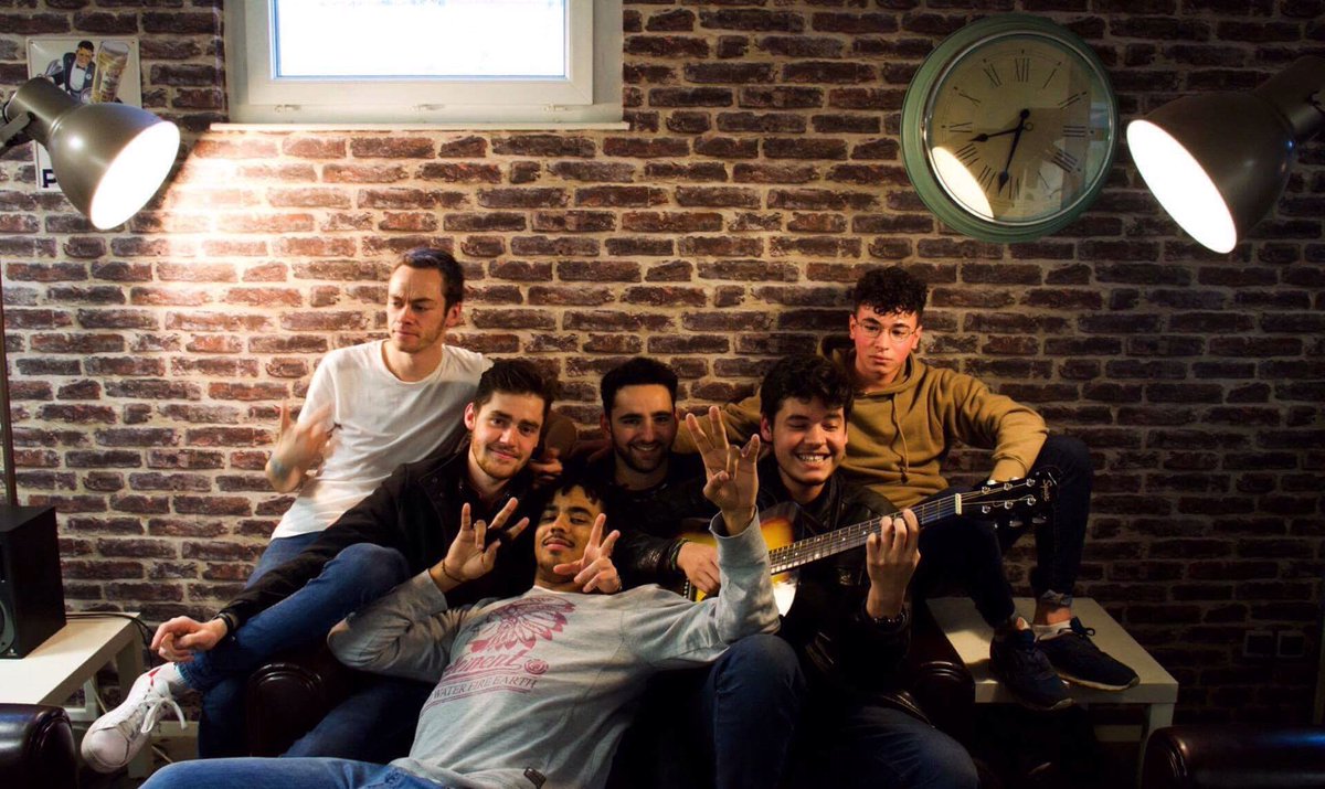 LaColocPhenix's tweet photo. Vous avez raté La Coloc vendredi soir ? Vous voulez nous écouter une deuxième fois ? Pas de problème, le podcast est dispo juste ici ! 🔥

Avec les @CaenQuidditch et l'interview du collectif @novassocaen. 

https://t.co/1K8mj4q0Bq https://t.co/e95eRoZI5c