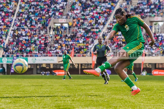 iZimPhoto1's tweet photo. #ZimWarriors Harlington Shereni strikes towards goal during a match with @FCBarcelona legends drawn 2-2 #SSbhora https://t.co/Uh9ketTYfX