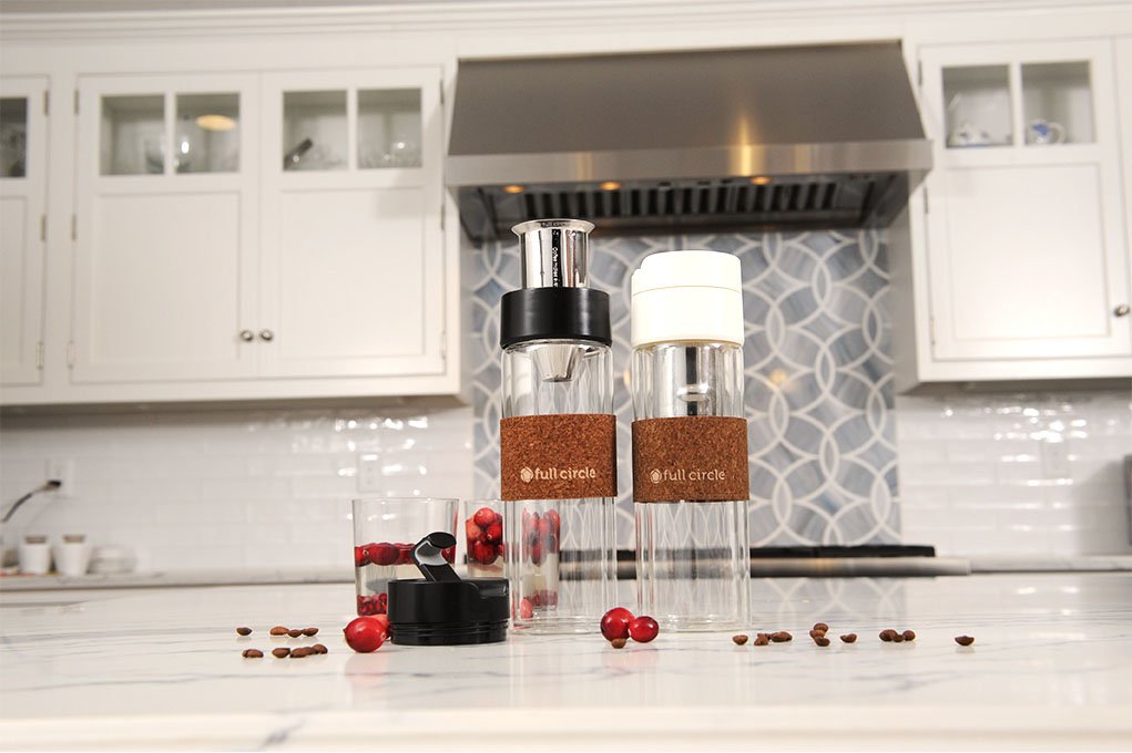 🎁? Save 25% on our Brumi dual pour-over hot &amp; cold brew personal coffee bottle, today only! Great for coffee lovers of all types. 

Offer valid on most products site-wide too! Some exclusions apply.