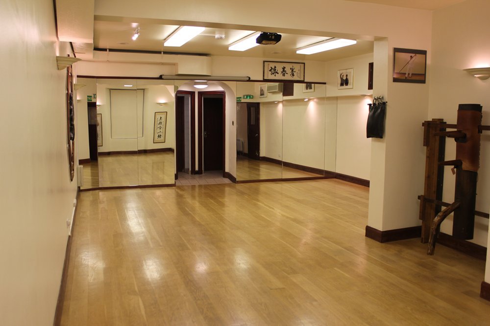 WingChunKids's tweet photo. https://t.co/mMbKETmUPM  
An incredible space to train and develop yourself in #southkensington. The #SimonLauCentre offers fun Kids Kung Fu classes #afterschool on Thursdays &amp; adult classes throughout the week. Learn to be confident and assertive. #rbkc #knightsbridge #londoner https://t.co/9V0t1efiFi