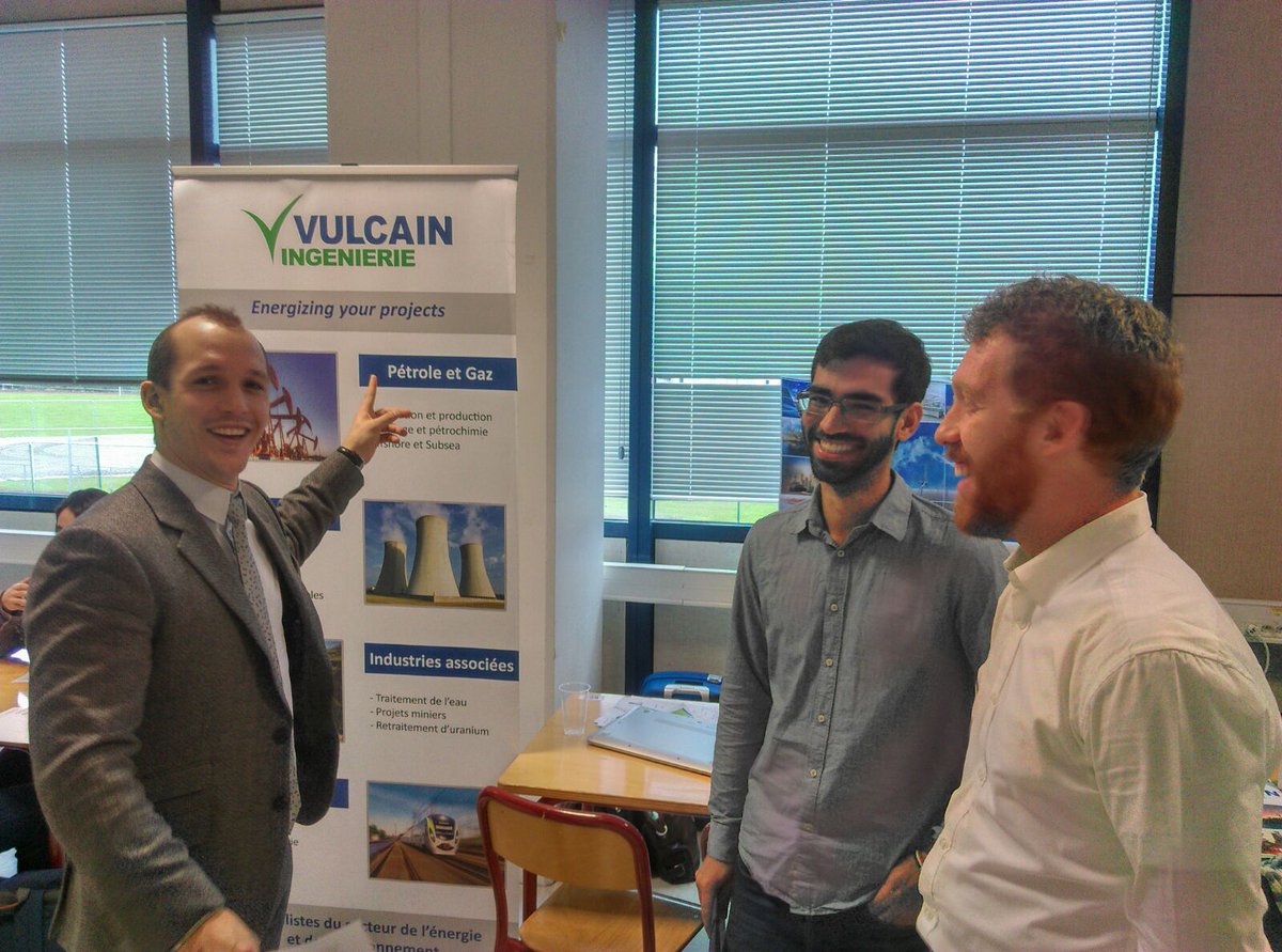 VulcainIng's tweet photo. [Forums &amp; Salons] Ambiance conviviale et chaleureuse ce matin sur le  stand Vulcain du Forum de l'ENSTA Bretagne ! Rapprochez-vous de Corentin, Alexandre et Vincent cet après-midi: ils sauront vous conseiller dans la bonne humeur ! :) #Energisingyourcareer #Vulcainrecrute #JoinUs https://t.co/skCTPVTpGN