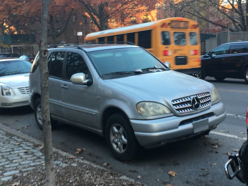 Abandoned car tweet media