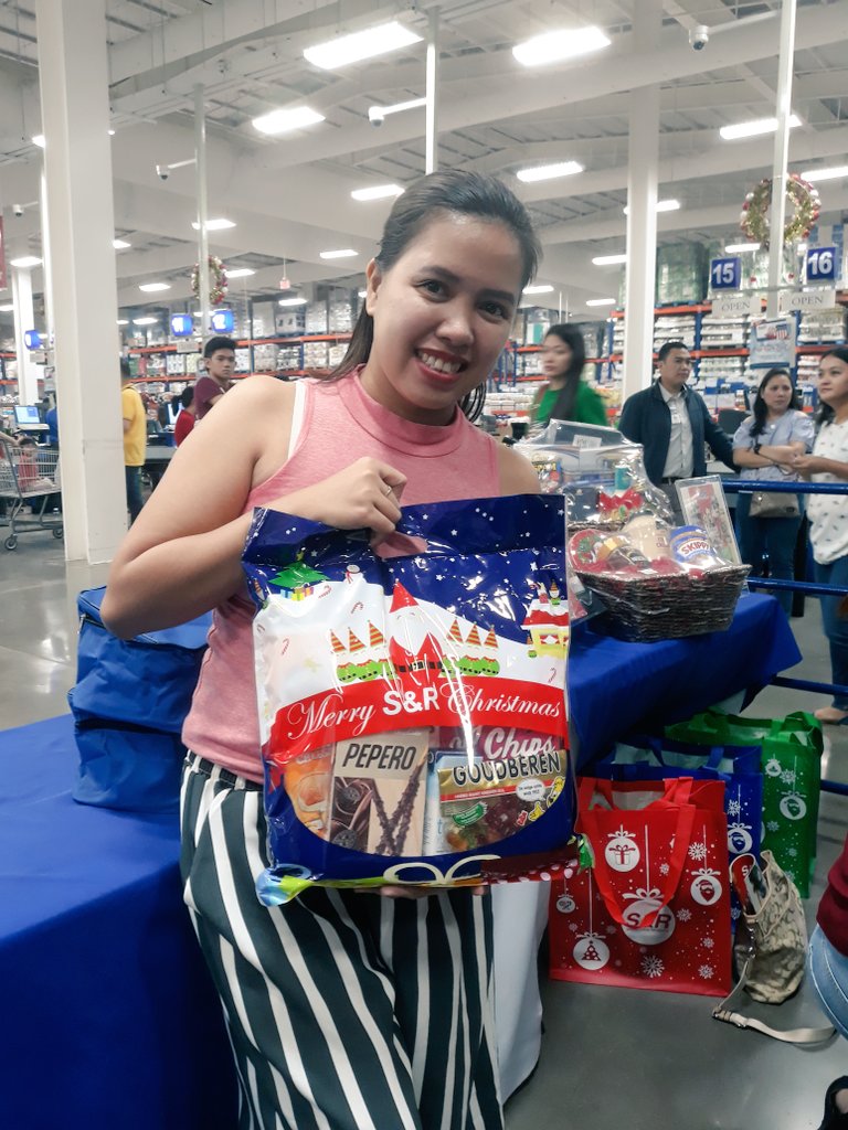 venussmileygal's tweet photo. Got lucky yesterday... won treats at the #SnRCDOOpenHouse media briefing. Thank you #SnRcdo! ๐ https://t.co/Lolnq0wM3K