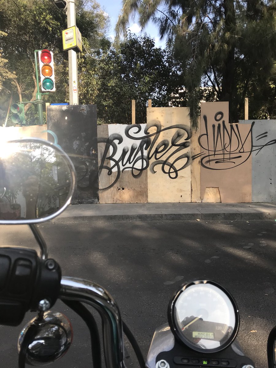 freddyleyva's tweet image. Tuve un sueño, colgué un póster.
Quiero dejar huella, como ElBuster..