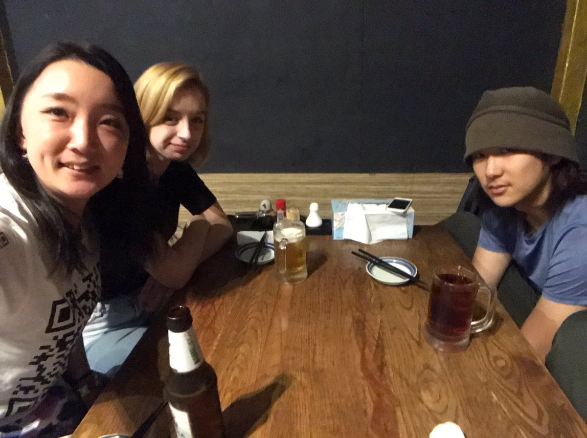 のぞみp 中島太一くんとベロニカに バンコクのトンローにある深夜食堂で ご飯をご馳走させていただきましたʕ ᴥ ʔ会えてよかったー そしてご飯をご馳走するおじさんの気持ちがわかったʕ ᴥ ʔw