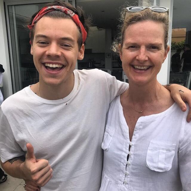 HarryArgentina's tweet photo. Harry hoy en Sidney!
"katesmithac: Artista, amante del arte #genuine #fineyoung hombre. #myMonday " #ARIASHARRYSTYLES https://t.co/C7DQQKDYIT