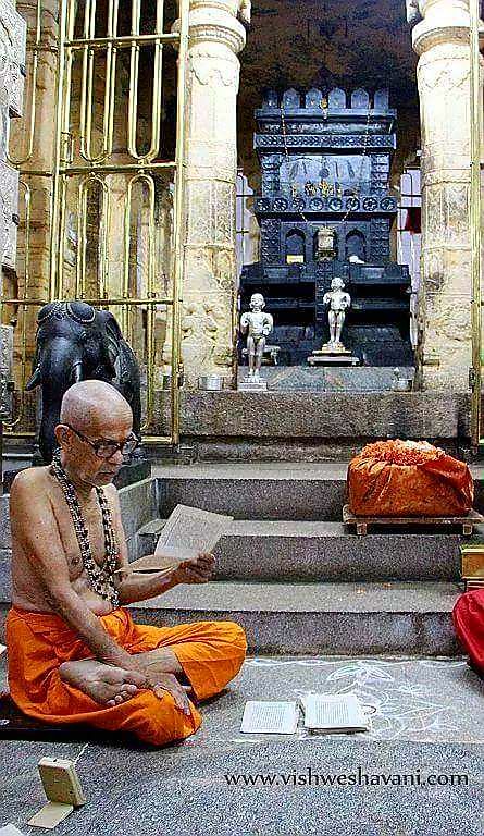 On 29/11/17  Shri Pejavara Swami presently in charge of Shri Krishna matha  present  paryaya swamiji   will complete 80 years of sanyasa @mtodayteam @in_southcanara