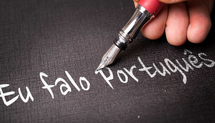 MuroIdiomas's tweet photo. Regla número uno: aprende las diferencias entre el portugués europeo y el portugués brasileño. :)
10 trucos para ‘falar’ mejor en portugués. >> https://t.co/AgnMupSPGp https://t.co/kSfo2UlfTH