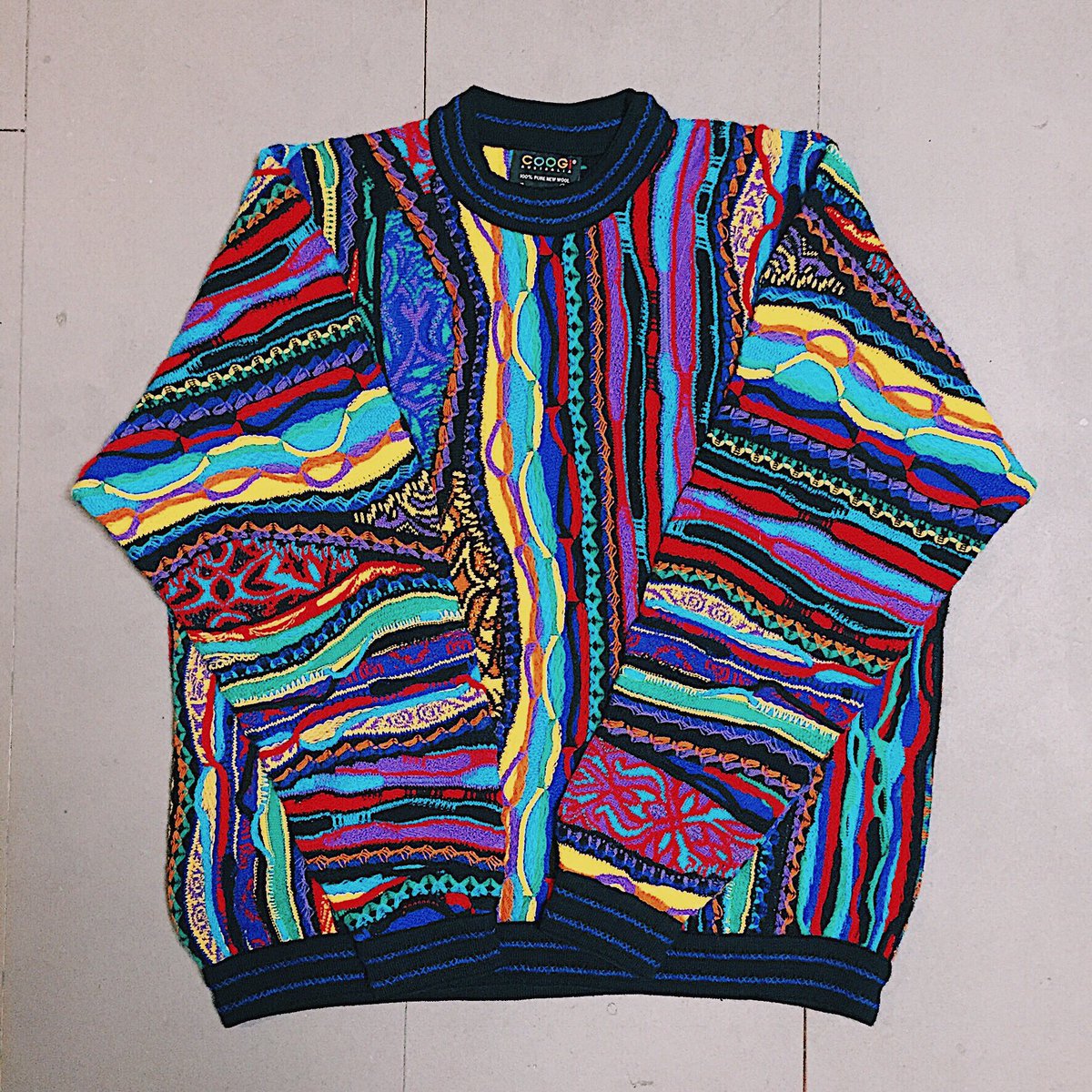古着屋 Spia 中崎町 本店 Coogi ニット 明日入荷するcoogiニット クーシー風ではなく本物のcoogiです 菅田将暉等の芸能人が着用していた事で更に人気度upしているアイテム 日本では取り扱っている所がとても少ない為ぜひこの機会