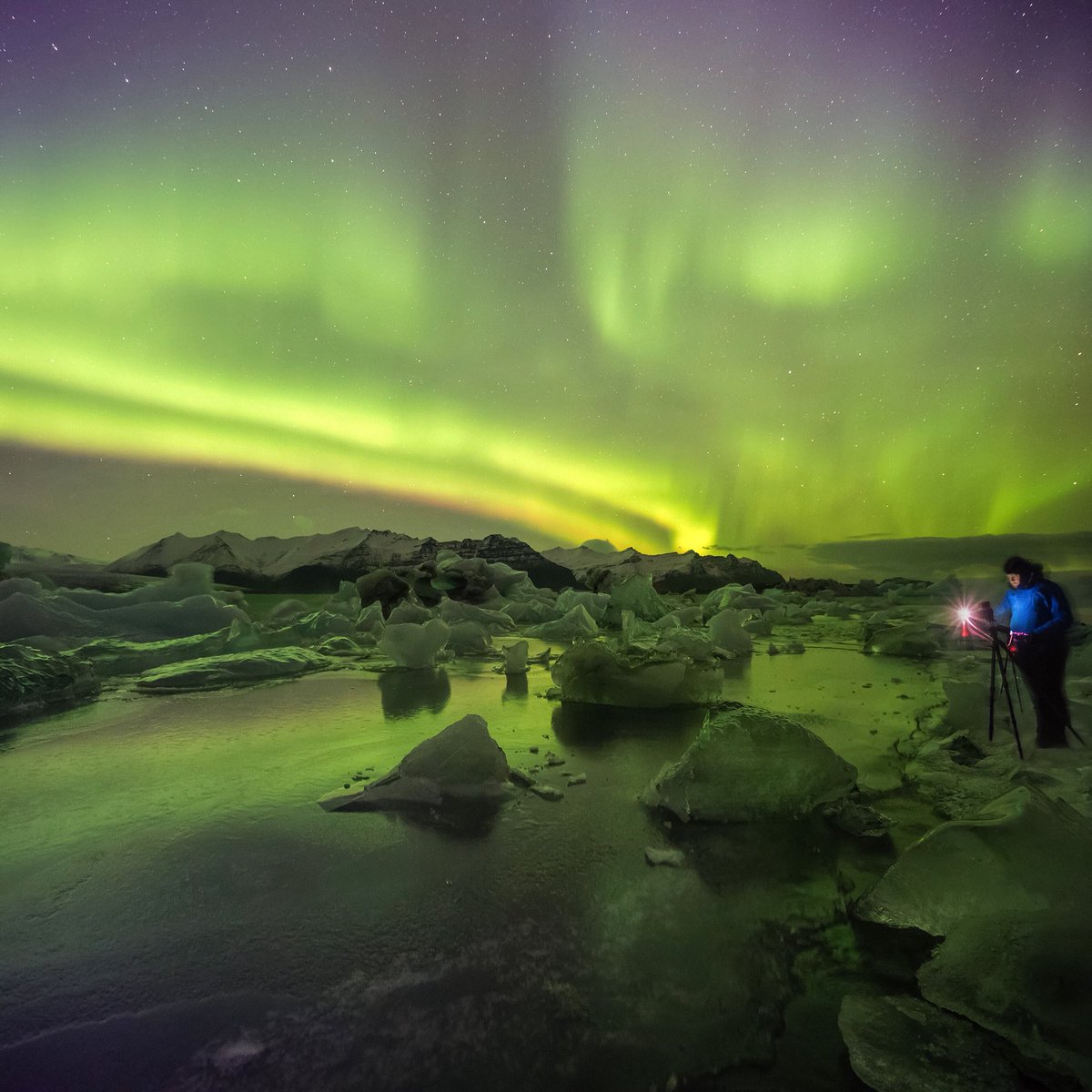 #northernlights #aurora #IcelandicNorthernLights #icelandtravel #jökulsárlon #TravelTuesday #travelinspiration