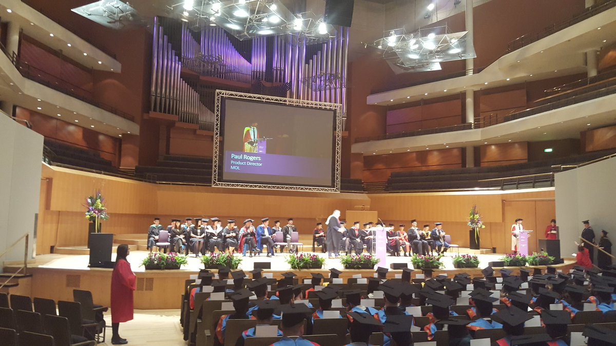 MOLlearn's tweet photo. Our graduates are now taking to the stage to the applause of all in attendance #MOLGraduation2017 #congratulations https://t.co/GprYMXKP7K