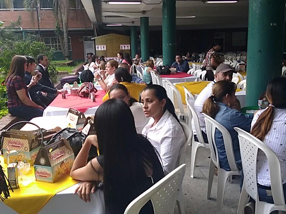 crespayfeliz's tweet photo. @PlanTESO  #ItagüíSpeaksEnglish ☕ https://t.co/4nyMbsUF5c