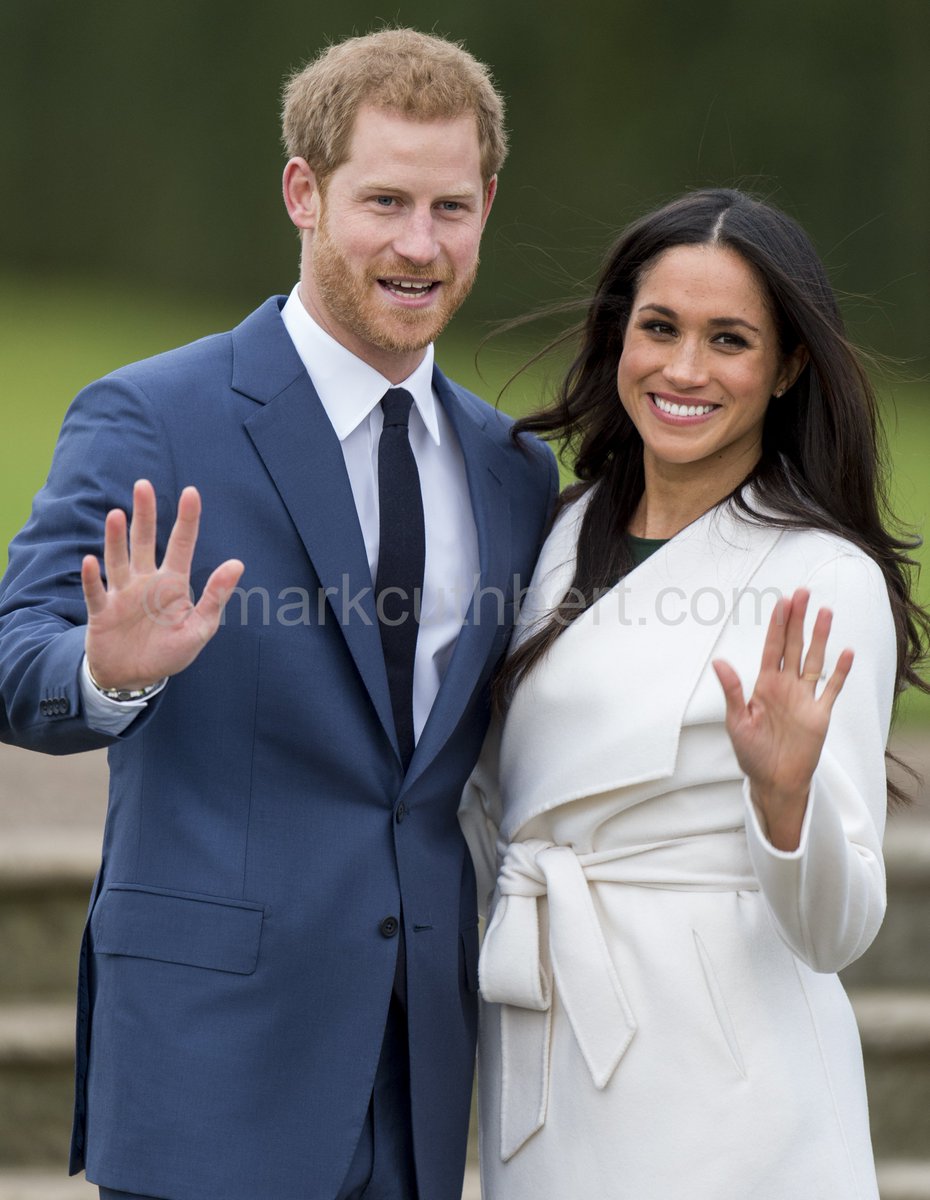 markacuthbert's tweet photo. It's official Prince Harry and @meghanmarkle are engaged #Royals #Wedding #RoyalWedding2018 https://t.co/TZX2OWcATw
